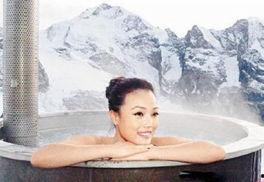 娱乐圈香艳爆料,揭秘明星背后的秘密恋情与激情故事 第2张 娱乐圈香艳爆料,揭秘明星背后的秘密恋情与激情故事 第2张